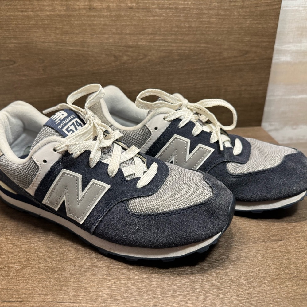 New Balance Men's Gray and Cream Sneakers